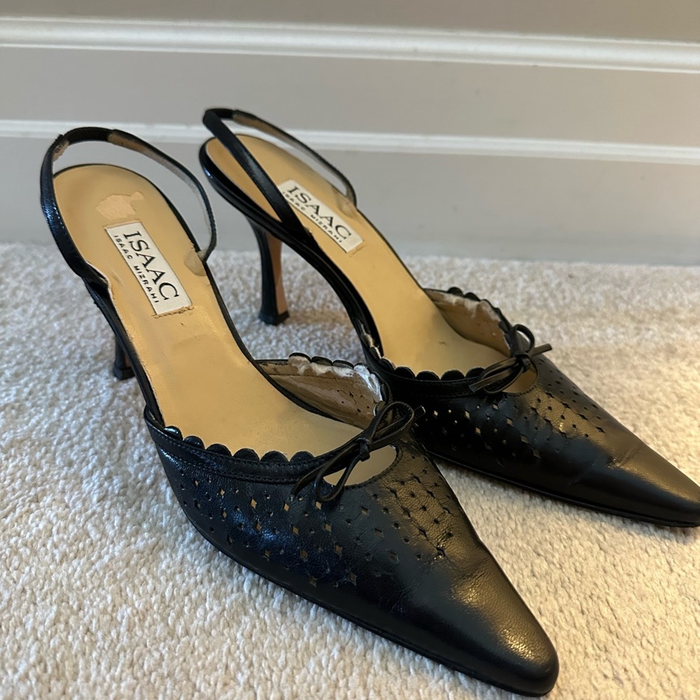 Isaac Mizrahi Black Women's Slingback Heels